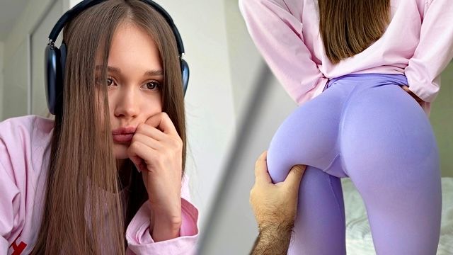 Abisi kız kardeşine gizlice bakarken yakalandı ve yüzüne boşaldı